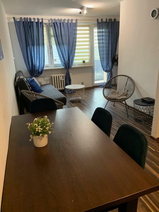 Apartament Panorama Spodek Apartment คาโตวีตเซ ภายนอก รูปภาพ