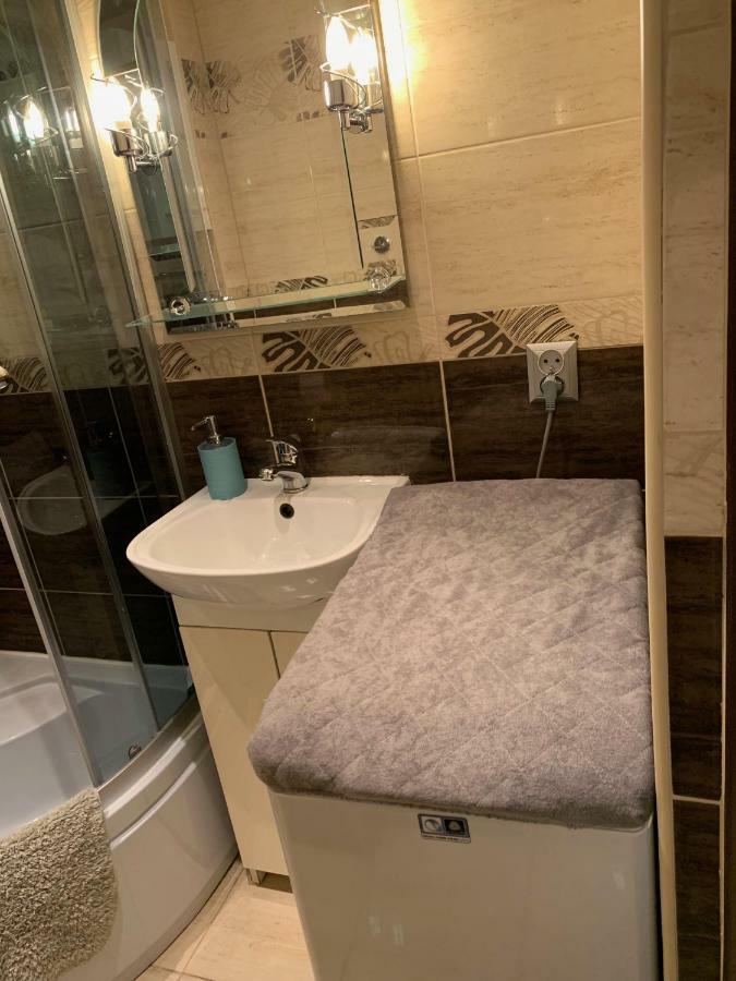 Apartament Panorama Spodek Apartment คาโตวีตเซ ภายนอก รูปภาพ